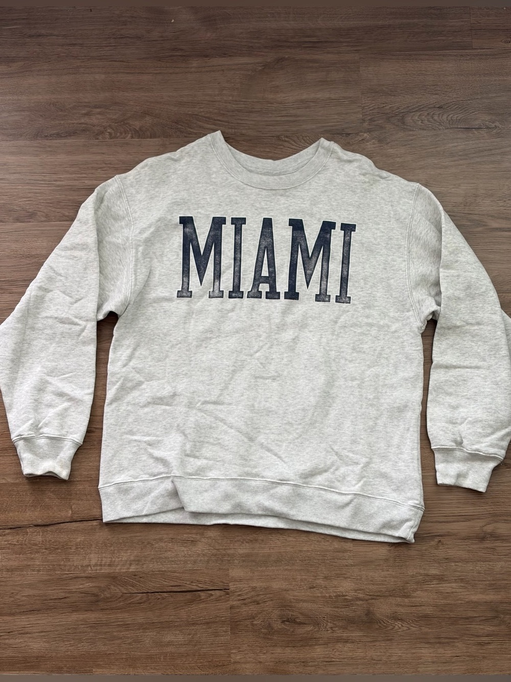 Hollister Women’s Heathered Grey Miami Oversized Lounge Crewneck Size S